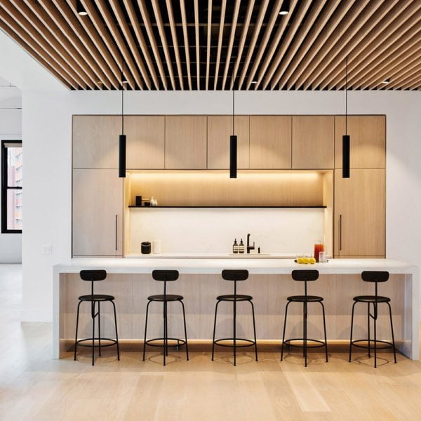 Suspension Ronde en Métal Noir