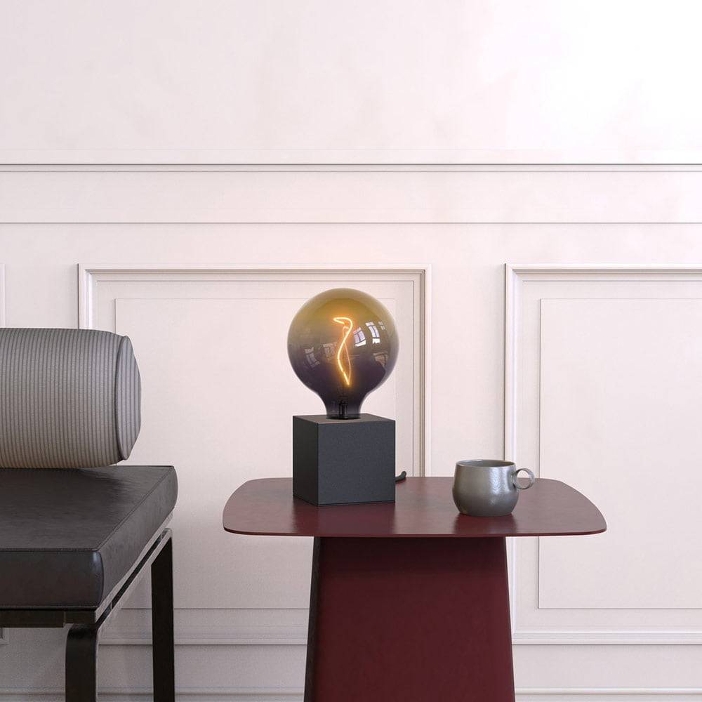 Lampe à Poser SMOOK en Métal Noir Mat et Verre Fumé – Image 3