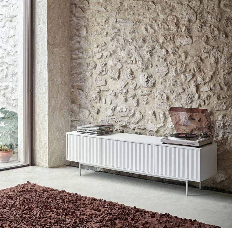 Rangement ouvert vs fermé : Quel choix pour votre intérieur ?