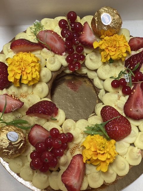 Couronne maracudja fruits rouges