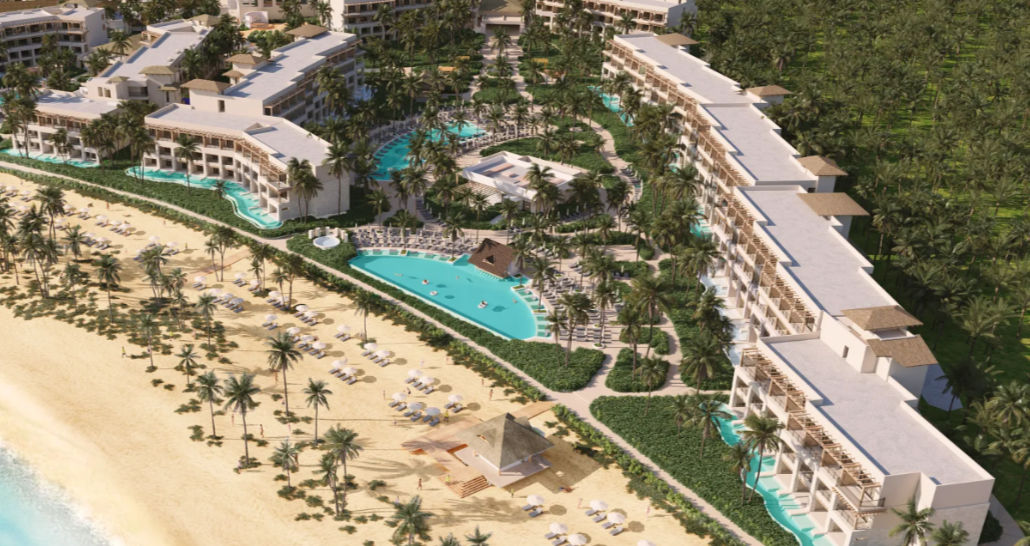 Secrets Playa Esmeralda