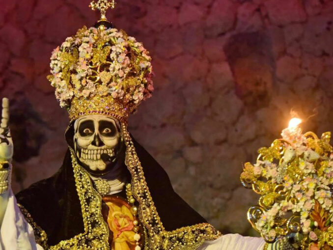 Hotel Xcaret - Dia de Muertos