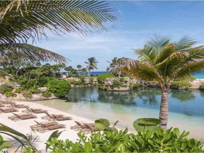 Hotel Xcaret Arte Beach Area