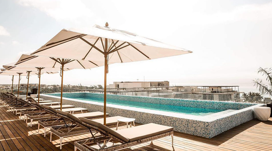 Reef 28 rooftop pool