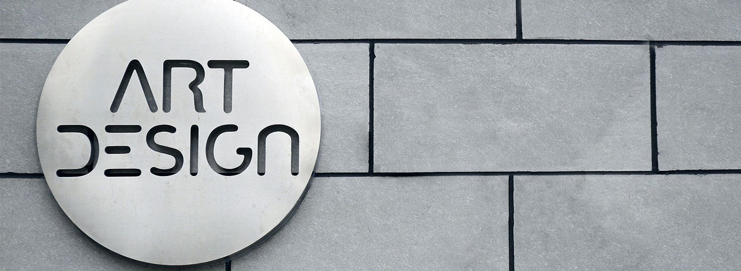 the first impressions that good signage plays