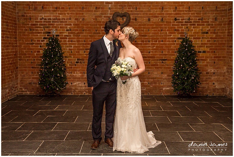 relaxed wedding photography