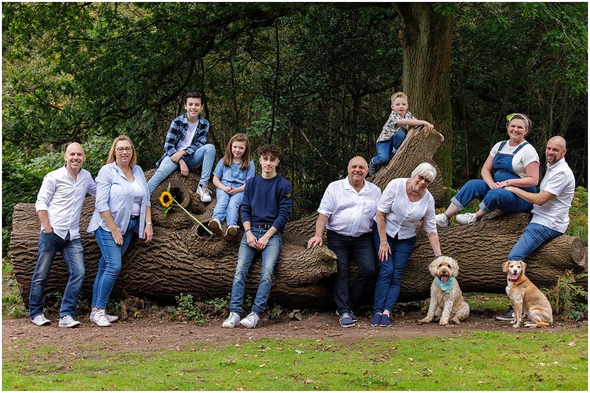 fun outdoor family photoshoot kinver debbie