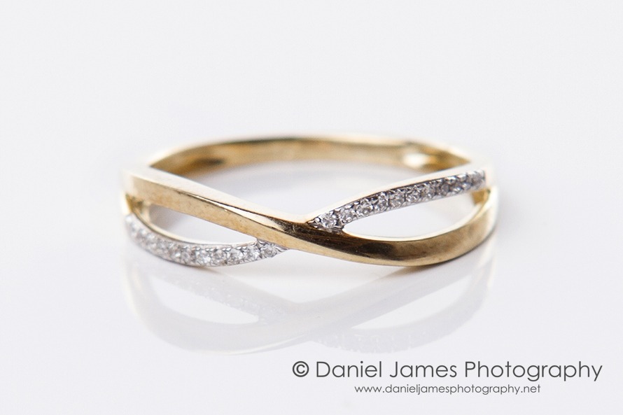 gold diamond ring product photography
