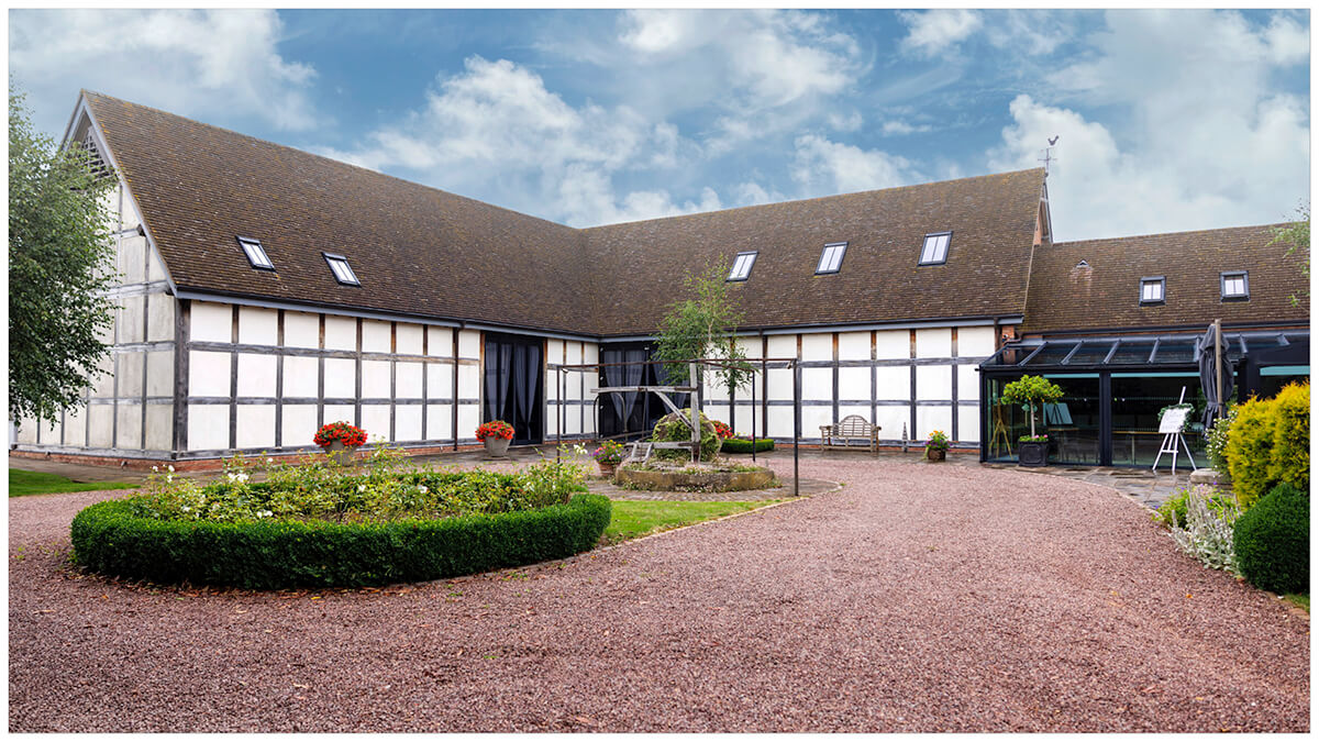 bromsgrove wedding redhouse barn kiran tony