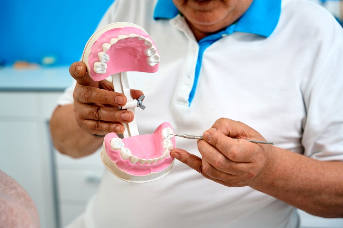 Usuwanie zębów i proteza w jeden dzień