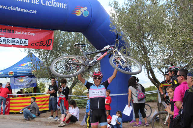 entrenamiento de ciclismo mas electroestimulacion. Joan Babot Joan Babot 4