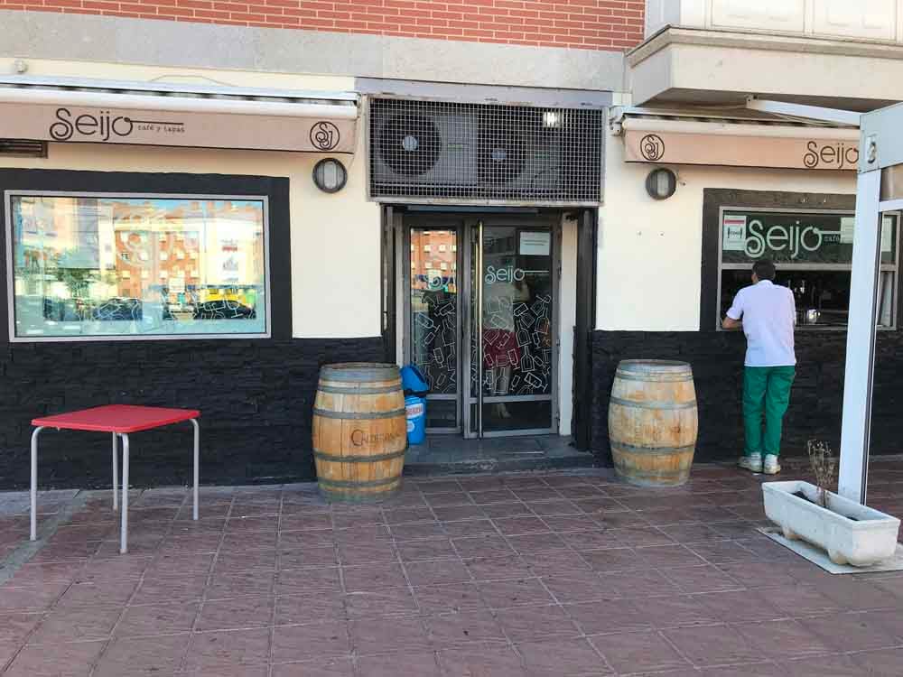 img-1