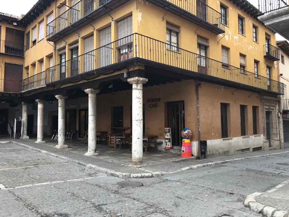 img-1