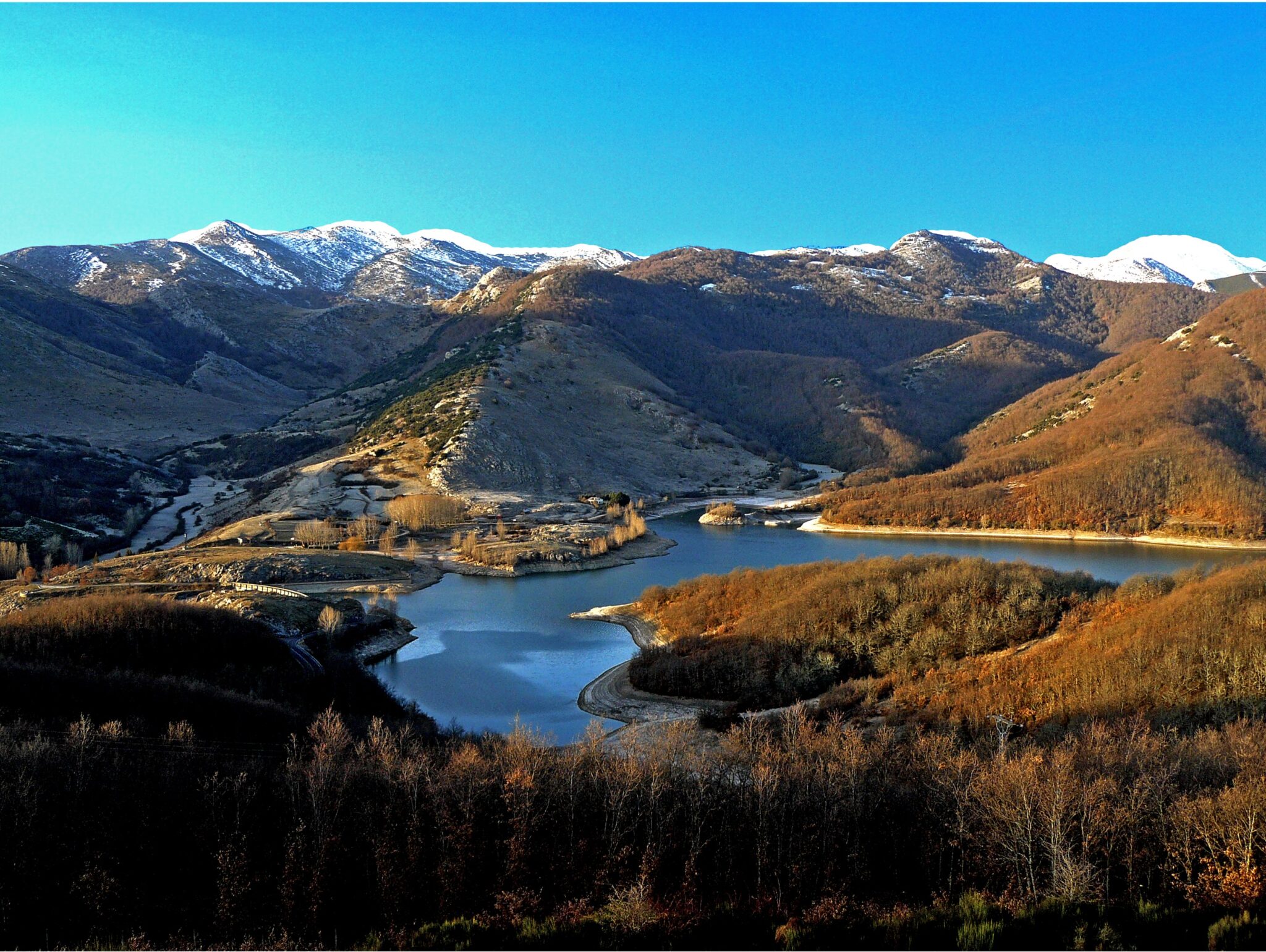 Así es la Ruta de los Pantanos, joya de la Montaña Palentina 2 Ruta de los pantanos Palencia