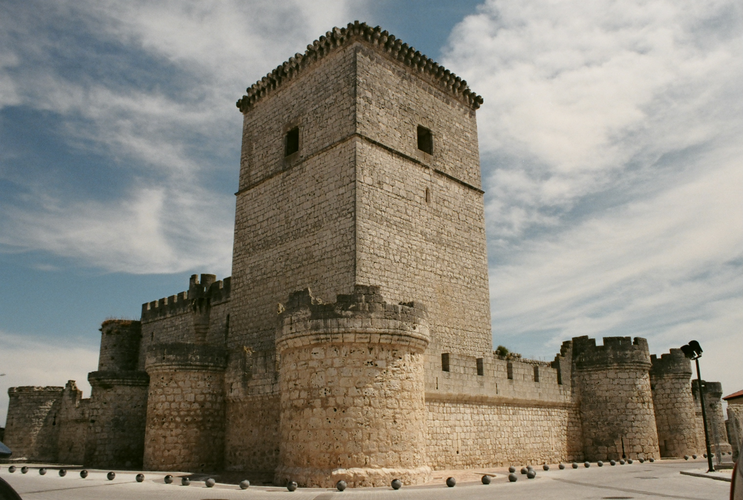 Historia y características del Castillo de Portillo 1 Castillo de Portillo