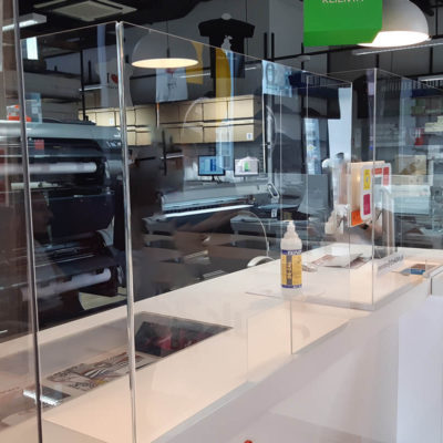 osłona_na_ladę_z_plexi_druk24h