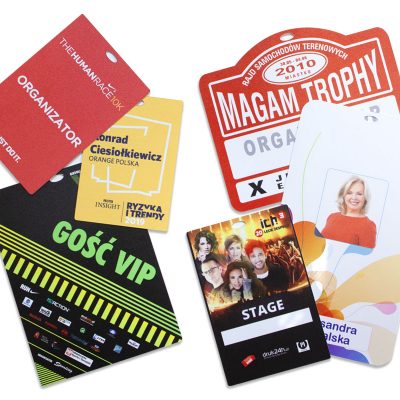 Identyfikatory_Indentyfikatoy ksztalty_personalizowany_druk24h