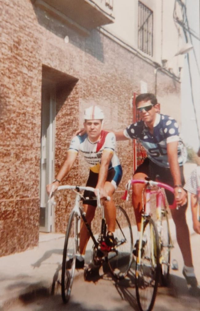 Bicicleta y espondilolistesis. Así puedes vivir con espondilolistesis como montar en bici con espondilolistesis