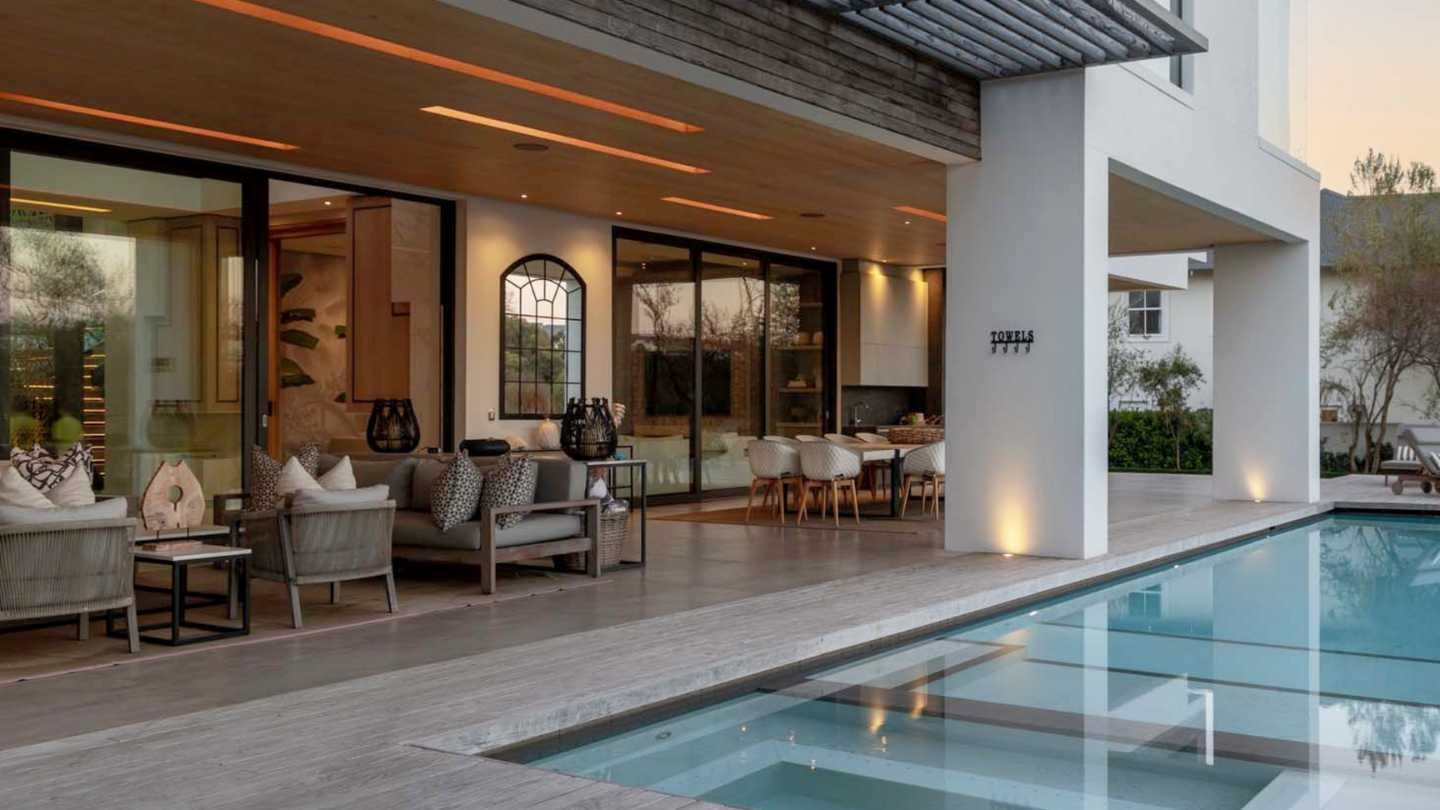 7 Reasons Why Aluminium Frames Outshine Steel and Wood for Windows and Doors - Image 4