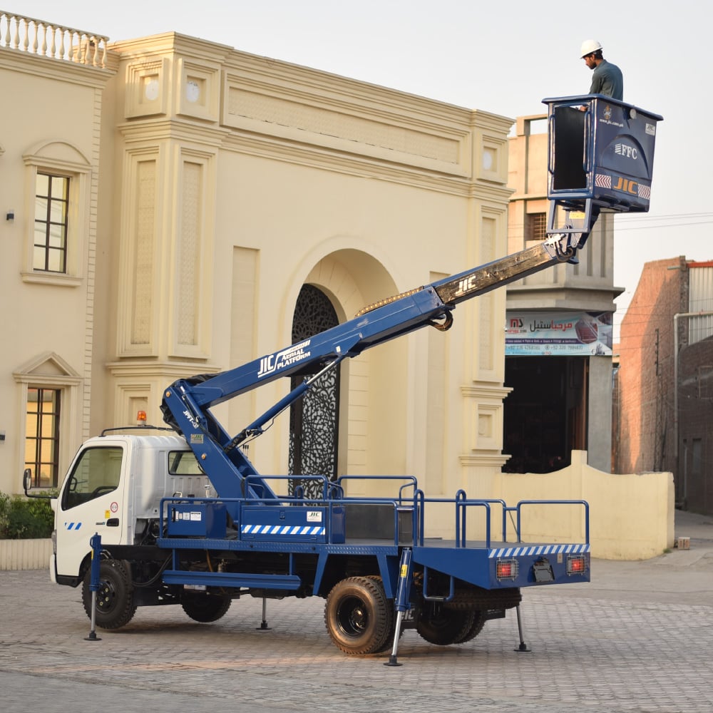 Aerial Platform - Telescopic Jpf-T | Javaid Industrial Company Pvt Limited | Jic Pakistan