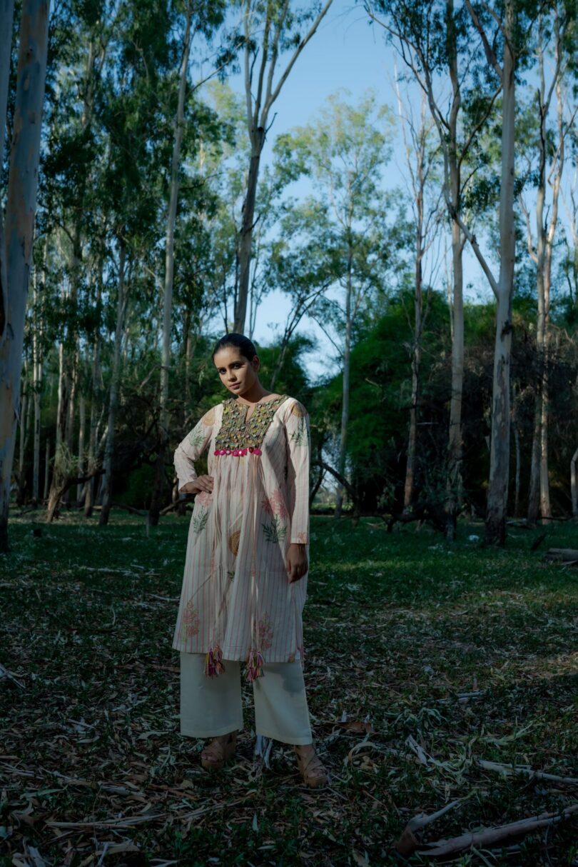 Chanderi Weaved Kurti and Cotton Pants Set
