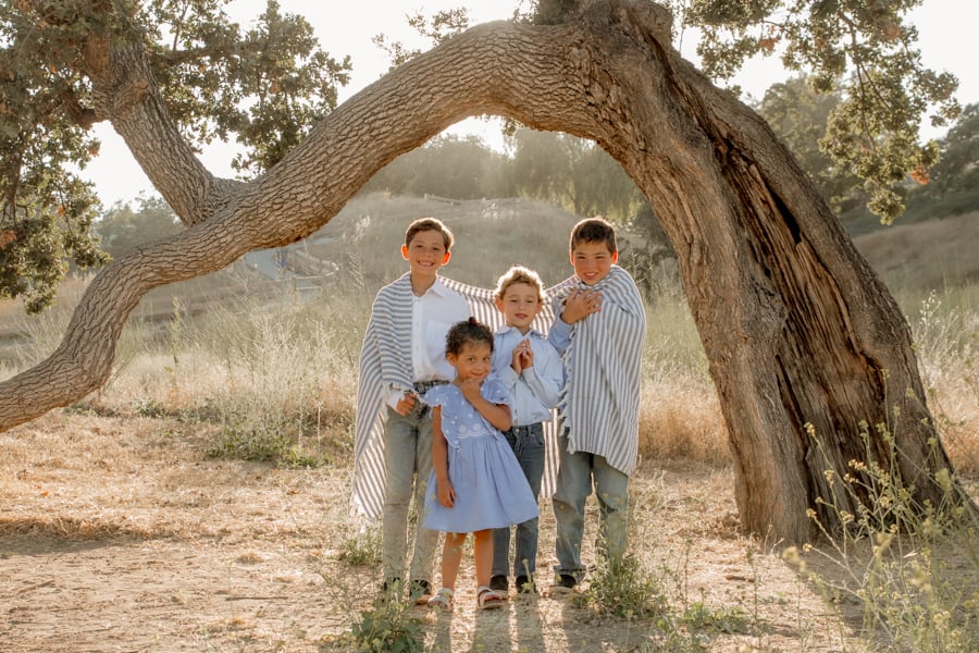 6G4A8740 family portraits, child photography, siblings, Valencia photographer