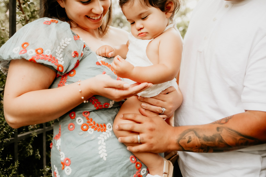 6G4A5603 babies, mom and dad, family portraits