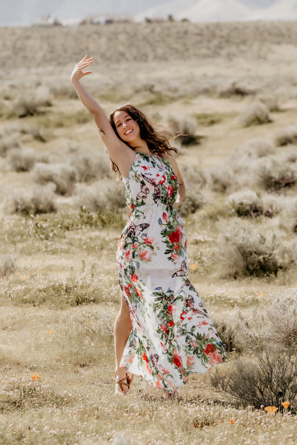 2V7A6020-Edit poppy fields, poppy flowers, beautiful girl in poppy flower field, high school senior portraits