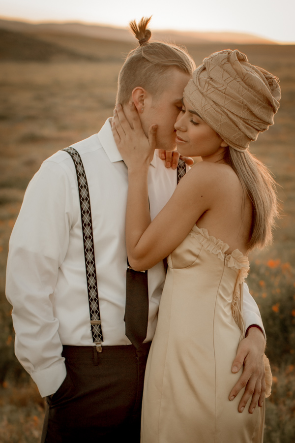 2V7A8619 couples session, elopement, poppy fields, young love