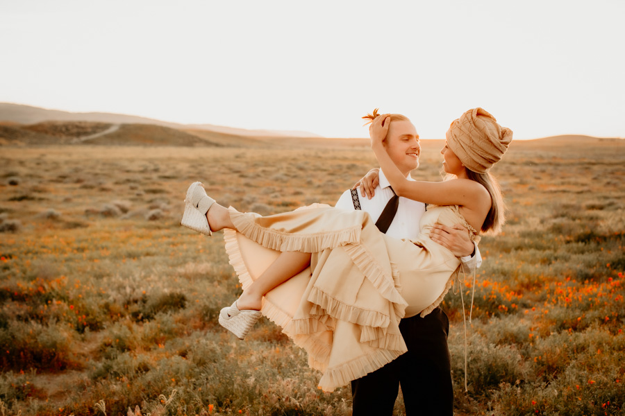 2V7A8657 couple, young love, boy and girl, poppy fields, golden hour, elopement