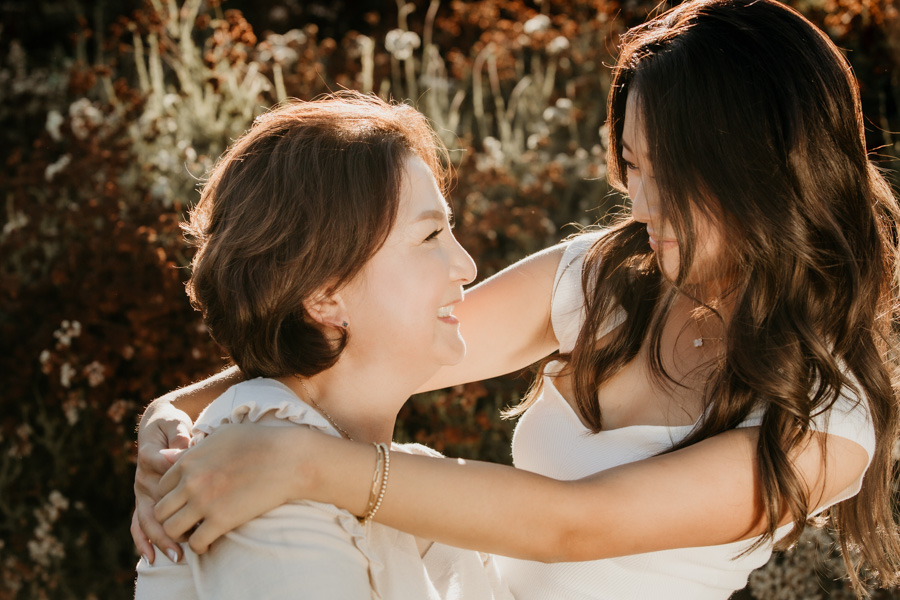 2V7A7849 senior portraits, senior pictures, Valencia photographer, Los Angeles photographer, girl portraits, high school senior portraits, mother daughter