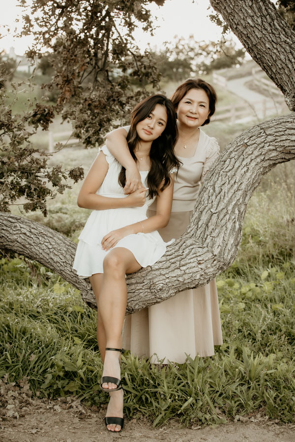 2V7A7993 senior portraits, senior pictures, Valencia photographer, Los Angeles photographer, girl portraits, high school senior portraits