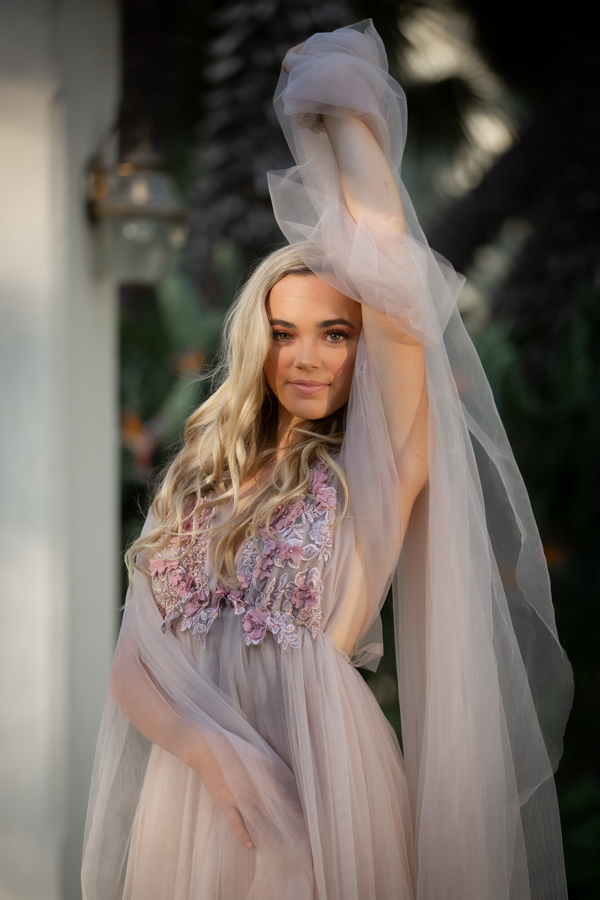 2V7A8501 Senior portraits, fashion inspired, Tournament of Roses House, Old Town Pasadena, Valencia photographer