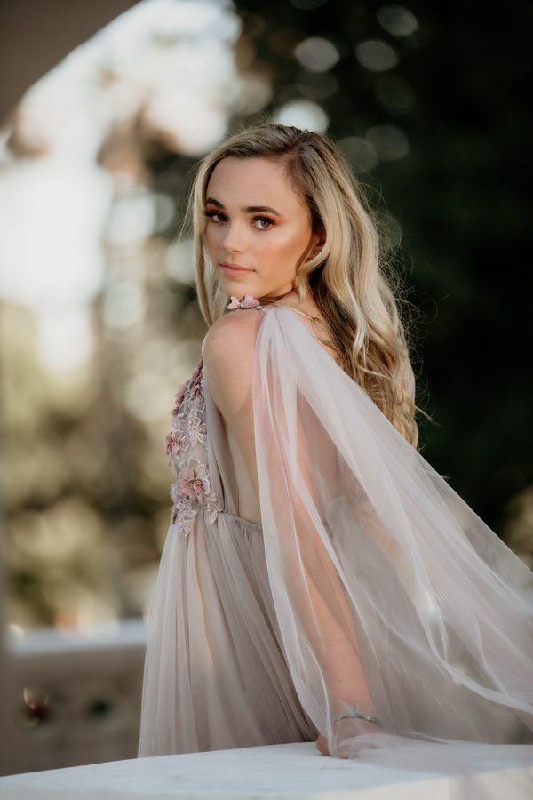 2V7A8544 Senior portraits, fashion inspired, Tournament of Roses House, Old Town Pasadena, Valencia photographer