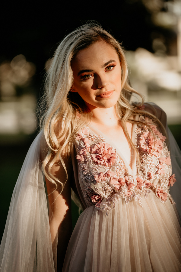 2V7A8608 Senior portraits, fashion inspired, Tournament of Roses House, Old Town Pasadena, Valencia photographer