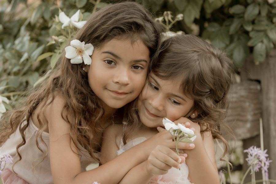2V7A7636 Family portraits, Valencia photographer, lifestyle natural light photography, sisters