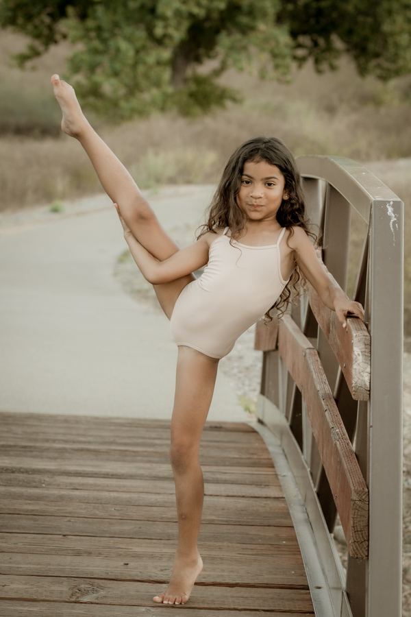 2V7A7700 Family portraits, Valencia photographer, lifestyle natural light photography