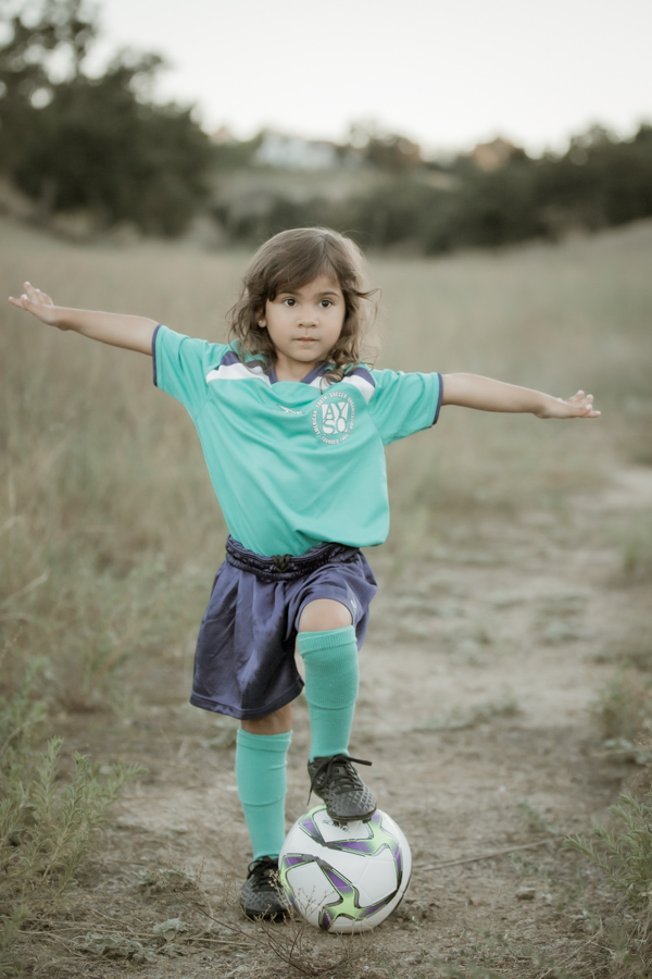 2V7A7710 Family portraits, Valencia photographer, lifestyle natural light photography, girl