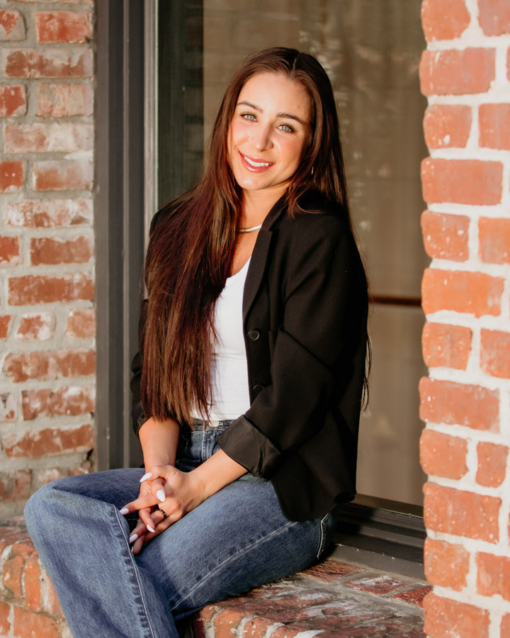 Canon EOS 5D Mark III 5760x3840_000216 senior portraits, senior pictures, senior portrait photographer, valencia photographer, scvphotographer , Old Town Pasadena