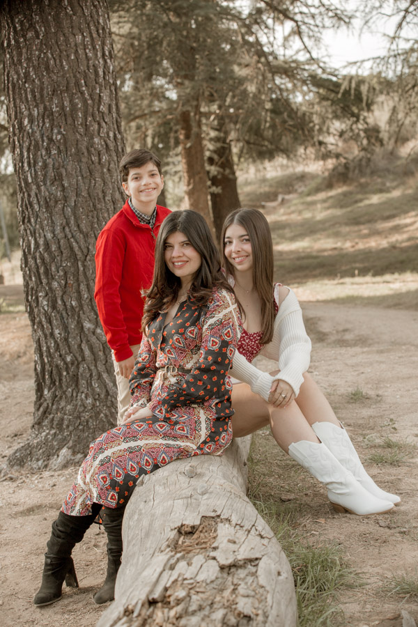 2V7A0024 Family portraits, mother and children, Valencia photographer,