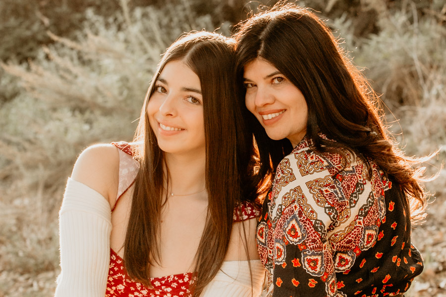 2V7A0131 Family portraits, mother and children, Valencia photographer,