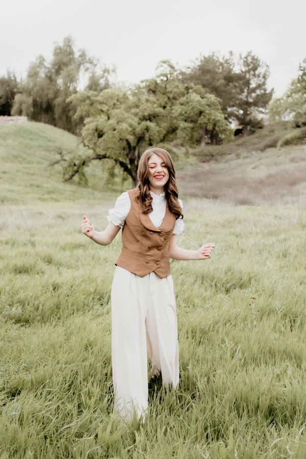 2V7A2016 Class of 2025, Senior Portraits, High School Senior Portraits, SCV Photographer, Valencia Photographer, Los Angeles HS Senior Photographer