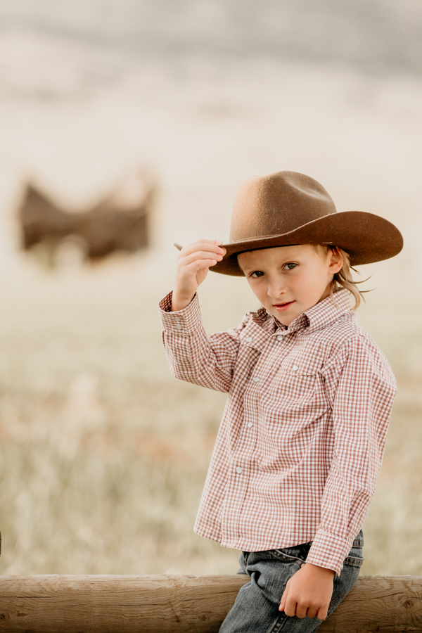 6G4A3185 Little cowboy portrait