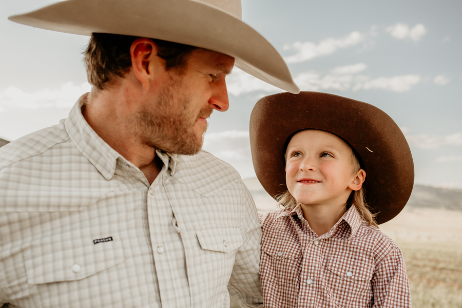 6G4A3208 Lifestyle portrait father and son