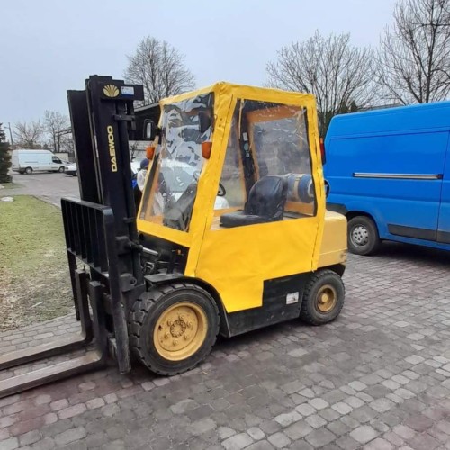 Plandeki do wózków widłowych 102