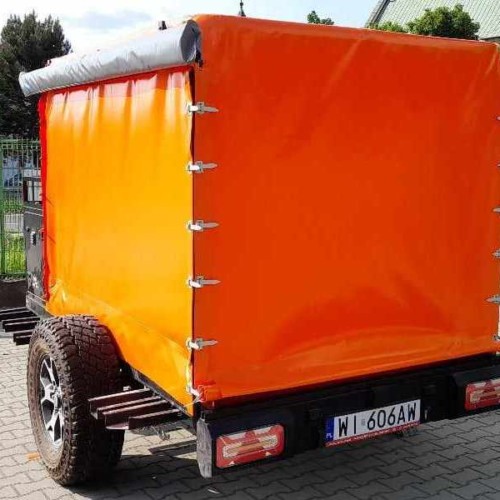 Plandeki na przyczepki 102