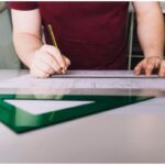 Decoupe-de-Plexi-et-Polycarbonate