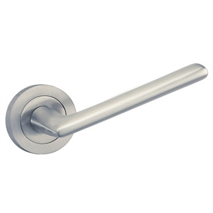 poignee jeu de 2 poignees de porte sur rosace ronde finition chrome satine ma885 cr