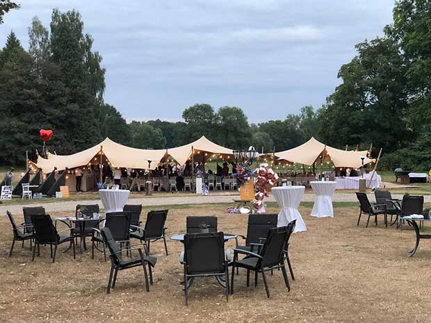 Stretchtent Verhuur Twente: Stretchtent 10 x 21,5 meter