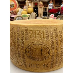 Parmigiano Reggiano D.O.P. Stagionato oltre 100 Mesi